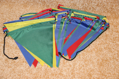 Флажки на шнуре "Волчатник" 18 м (56 фл. треугольные)